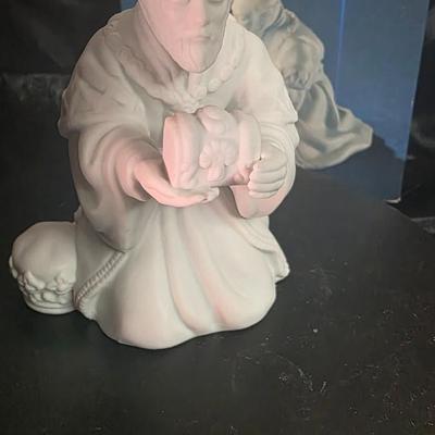 Vintage AVON Nativity Figure – The Magi Melchior – Kneeling Porcelain Wise Man, 1980s