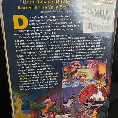 Oliver & Company VHS (1996) Vintage – Walt Disney Masterpiece Collection & Classic Animated Musical
