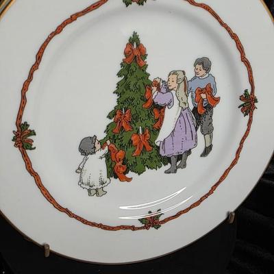 Fitz & Floyd “Deck the Halls” – Set of 2 Christmas Tree Trimming Salad Plates (c. 1982, Japan, Gold Rim)