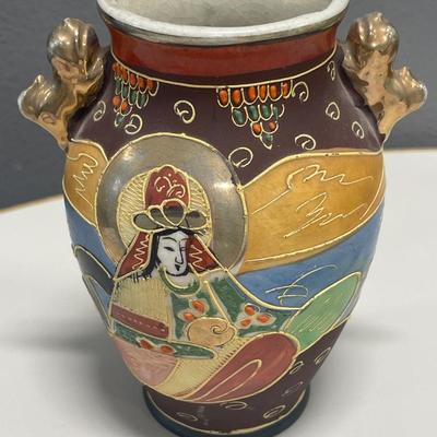 Satsuma painted vase