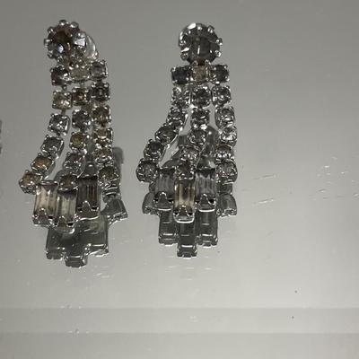 Sparkling earrings