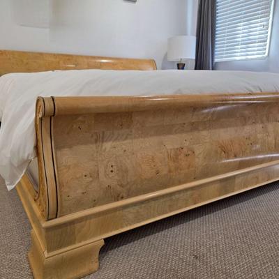 Sale Photo Thumbnail #271: Henredon King Sleigh Bed with Stearns & Foster mattress and topper. BEDDING IS NOT INCLUDED. You are bidding on the king size bed frame, headboard, footboard, mattress and topper, not the sheets nor the comforter. The headboard measures 40"H. The style, t