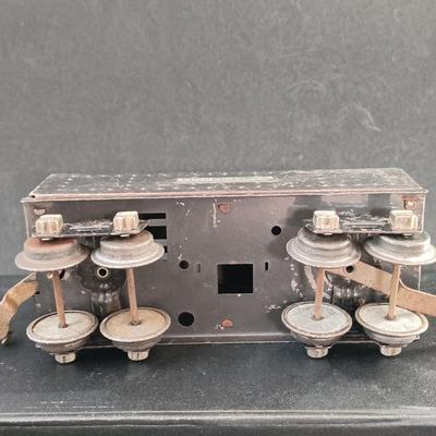 LOT 22: Lionel Pre-War 259E Grey Steam Locomotive and Tender