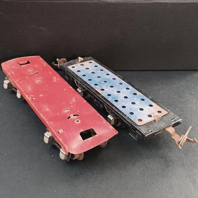 LOT 24: Lionel Pre-War O-Gauge 803 Hopper Car, 902 Gondola, 651 Flat Car & More