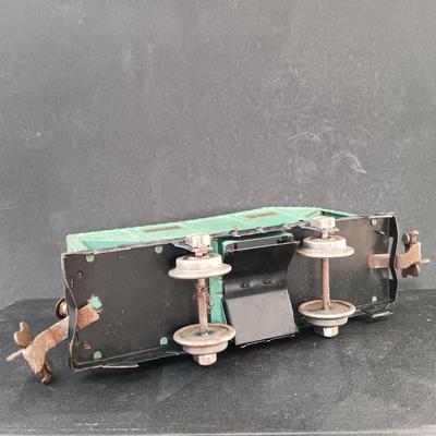 LOT 24: Lionel Pre-War O-Gauge 803 Hopper Car, 902 Gondola, 651 Flat Car & More