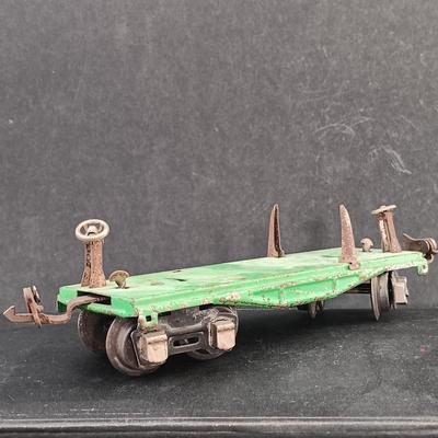 LOT 24: Lionel Pre-War O-Gauge 803 Hopper Car, 902 Gondola, 651 Flat Car & More