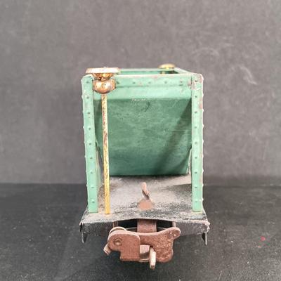 LOT 24: Lionel Pre-War O-Gauge 803 Hopper Car, 902 Gondola, 651 Flat Car & More