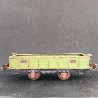 LOT 24: Lionel Pre-War O-Gauge 803 Hopper Car, 902 Gondola, 651 Flat Car & More