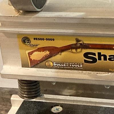 LOT 28: Bullet Tools Sharp Shooter Multipurpose Cutter EZ Shear #ES00-0009