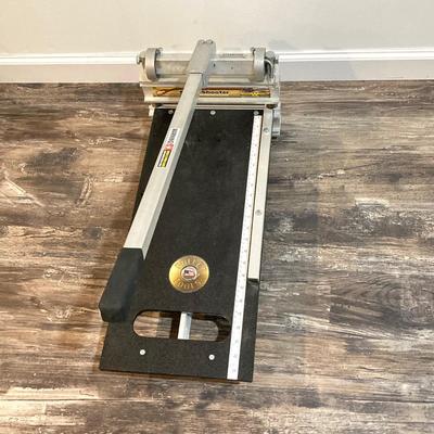 LOT 28: Bullet Tools Sharp Shooter Multipurpose Cutter EZ Shear #ES00-0009