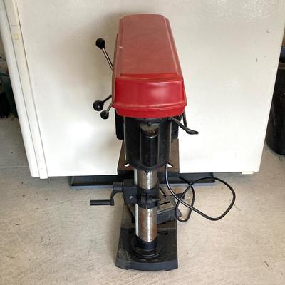LOT 35: Skil 3320 10" Benchtop Drill Press