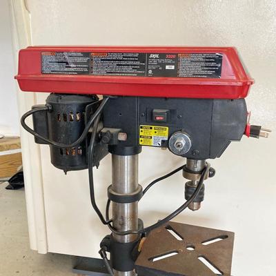 LOT 35: Skil 3320 10" Benchtop Drill Press