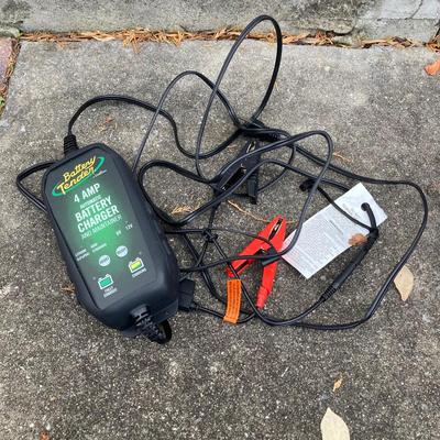 LOT 38: Intertek Mustart EV Charger / Plug with Carry Bag and Battery Tender / Charger by Deltran