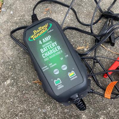 LOT 38: Intertek Mustart EV Charger / Plug with Carry Bag and Battery Tender / Charger by Deltran