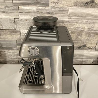 LOT 39: Breville Expresso Machine