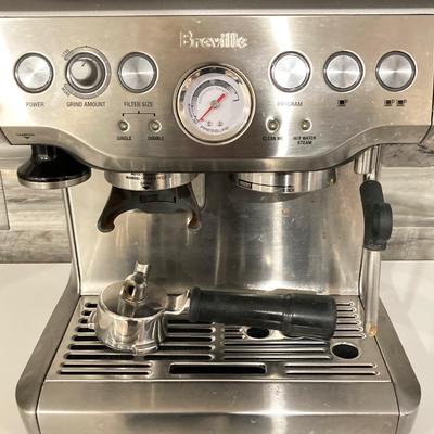 LOT 39: Breville Expresso Machine