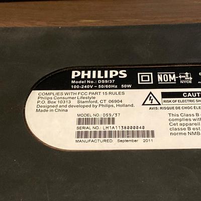 LOT 52: Bose Media Mate Computer Speakers with Philips Model No DS9/37 Docking Speaker