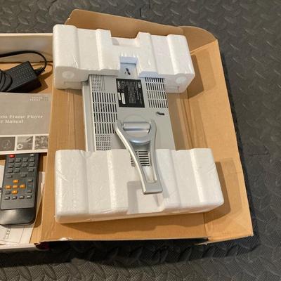 LOT 54: Metal City Skyline Wall Hanging / Art, ADs Digital Photo Frame and Picture Frame