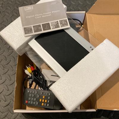 LOT 54: Metal City Skyline Wall Hanging / Art, ADs Digital Photo Frame and Picture Frame