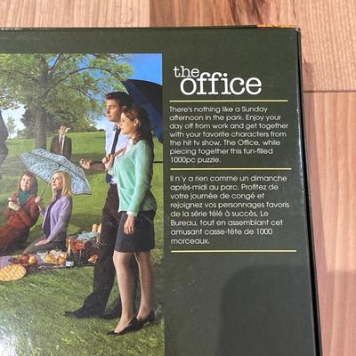 LOT 59: Collection of New in Package Board Games, Lego Building Set and Puzzles (Hunt Killer, Clue, Technic, The Office)