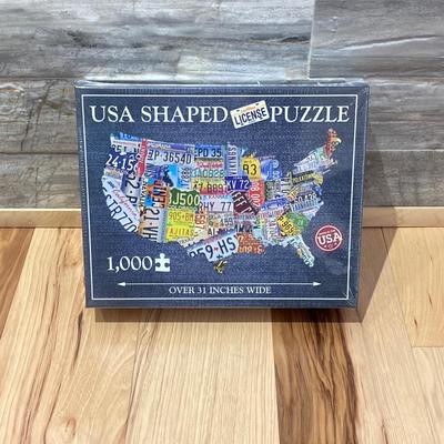 LOT 59: Collection of New in Package Board Games, Lego Building Set and Puzzles (Hunt Killer, Clue, Technic, The Office)