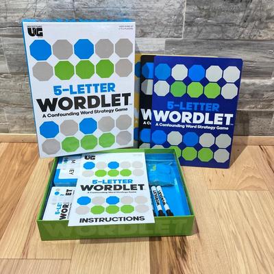 LOT 60: Board Games - Monopoly Roblox Edition, 5 Letter Wordlet, Jumanji The Next Level and Clue
