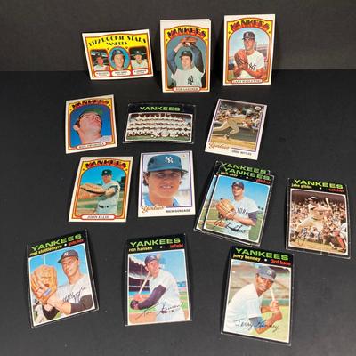 LOT 64: Vintage card Collection -, Baseball and Basketball Trading Cards and More