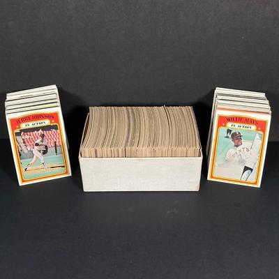 LOT 64: Vintage card Collection -, Baseball and Basketball Trading Cards and More