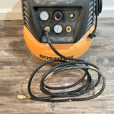 LOT 70: Bostitch 6 Gallon BTFP02011 Portable Compressor