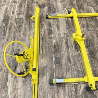 LOT 77: Red Line Professional DryWall Hoist Equipment