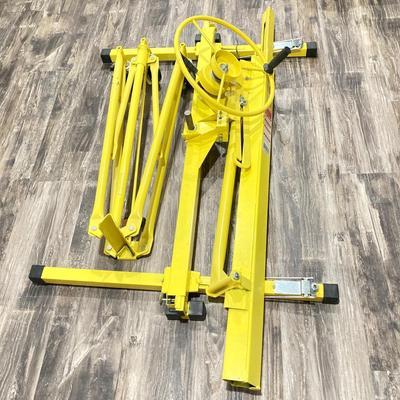 LOT 77: Red Line Professional DryWall Hoist Equipment
