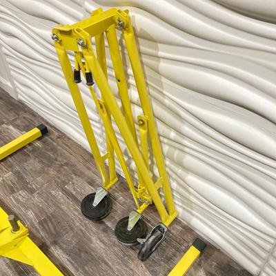 LOT 77: Red Line Professional DryWall Hoist Equipment