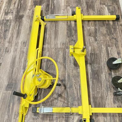 LOT 77: Red Line Professional DryWall Hoist Equipment