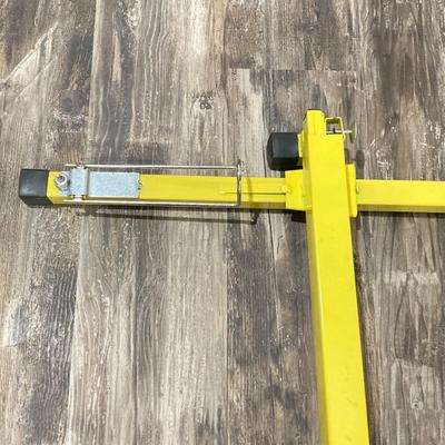 LOT 77: Red Line Professional DryWall Hoist Equipment