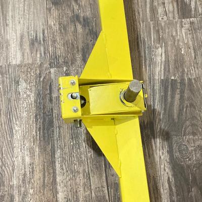 LOT 77: Red Line Professional DryWall Hoist Equipment