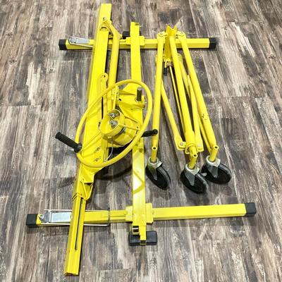 LOT 77: Red Line Professional DryWall Hoist Equipment