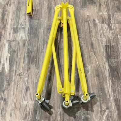 LOT 77: Red Line Professional DryWall Hoist Equipment
