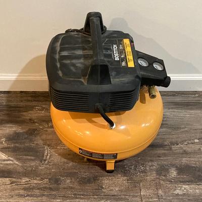LOT 79: Bostitch 150 PSI 6 Gallon Portable Air Compressor BTFP02012