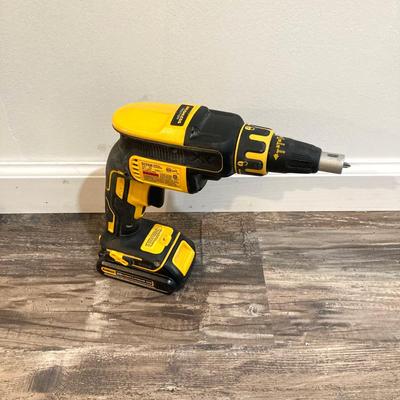 LOT 80: Cordless DeWalt Tool Collection with Storage Bag - Drill / Driver DCD771, Battery, Charger DCB112 and Drywall Screwgun DCF620