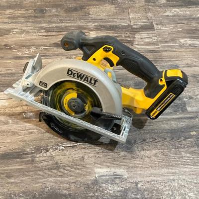 LOT 81: DeWalt Cordless Tools - Circular Saw DCS391, Jig Saw DCS334, Battery, Compact Stapler and Storage Bag
