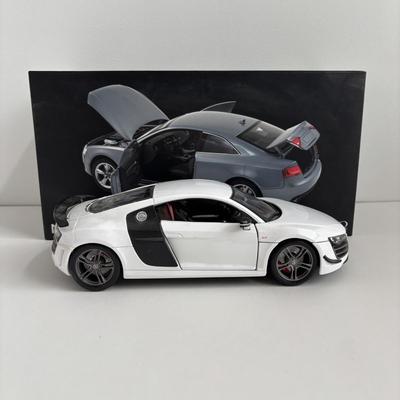 LOT 83: Maisto Die Cast Metal Audi R8 GT: Scale 1/18