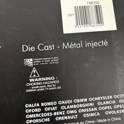 LOT 83: Maisto Die Cast Metal Audi R8 GT: Scale 1/18