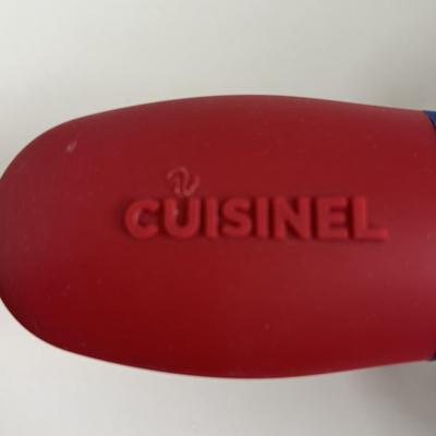 LOT 89: Cast Iron Pans: Victoria & Cuisinel