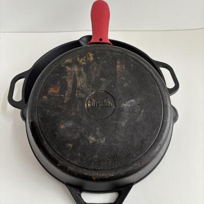 LOT 89: Cast Iron Pans: Victoria & Cuisinel