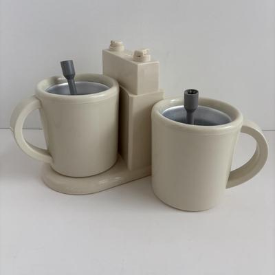 LOT 90: Bonsen Kitchen Vacuum Sealer & Hershey Ice Cream Maker