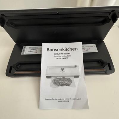 LOT 90: Bonsen Kitchen Vacuum Sealer & Hershey Ice Cream Maker