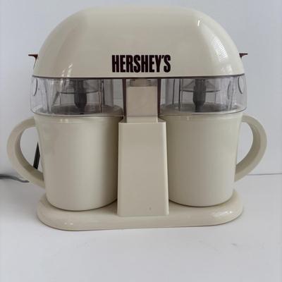 LOT 90: Bonsen Kitchen Vacuum Sealer & Hershey Ice Cream Maker