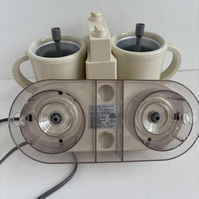 LOT 90: Bonsen Kitchen Vacuum Sealer & Hershey Ice Cream Maker