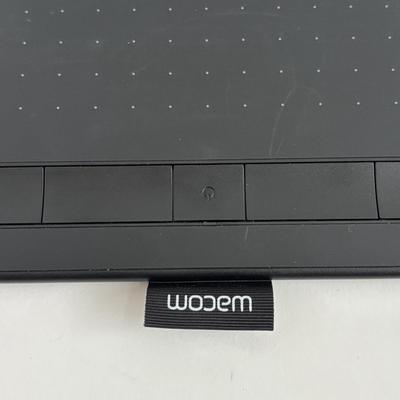 LOT 91: Wacom Intuos Digital Drawing Tablet