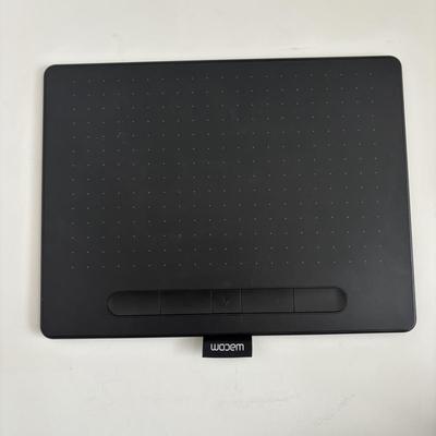 LOT 91: Wacom Intuos Digital Drawing Tablet